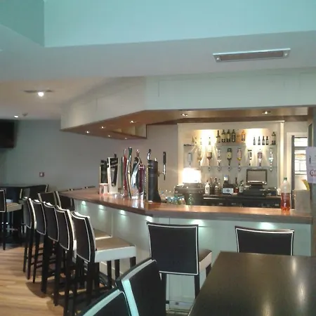 Percy French فندق *