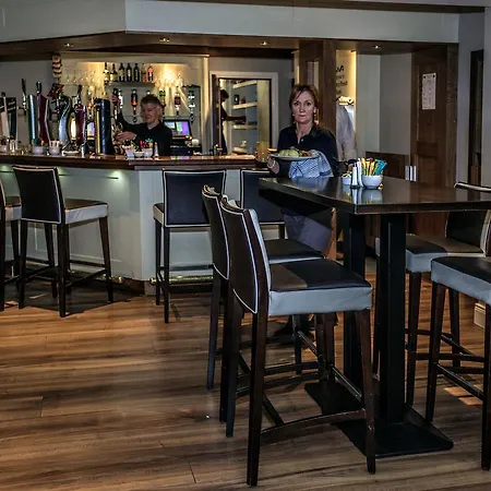 Percy French فندق *